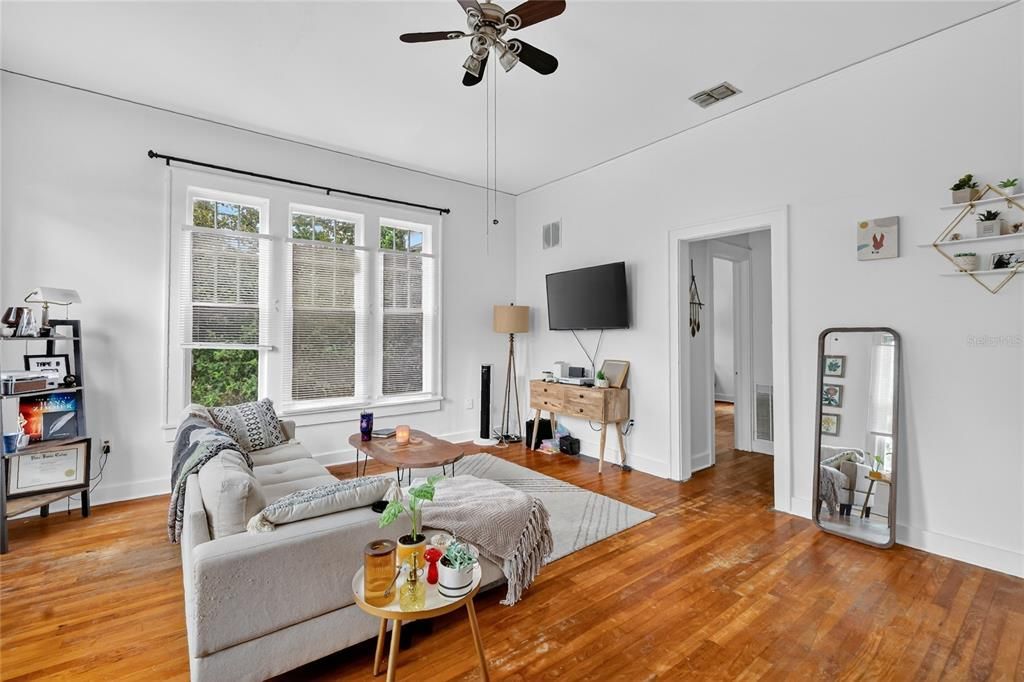 For Sale: $459,900 (6 beds, 0 baths, 3382 Square Feet)