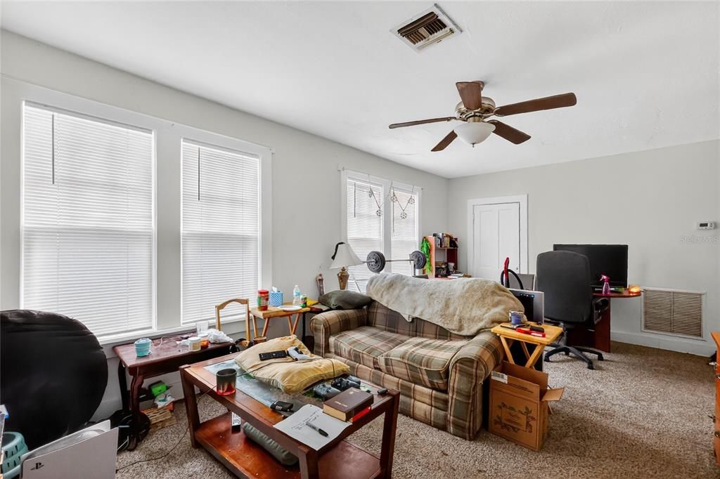 For Sale: $459,900 (6 beds, 0 baths, 3382 Square Feet)