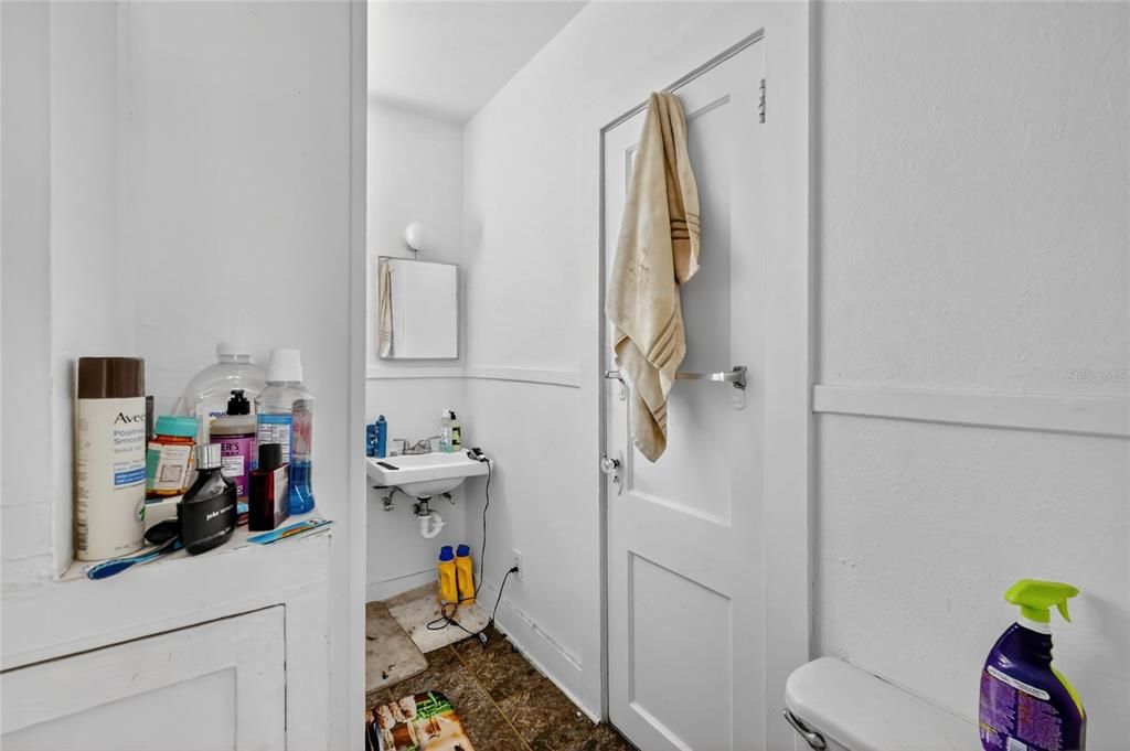 For Sale: $459,900 (6 beds, 0 baths, 3382 Square Feet)