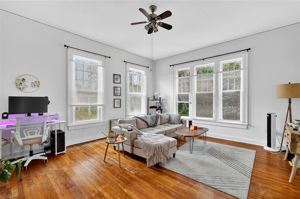 For Sale: $459,900 (6 beds, 0 baths, 3382 Square Feet)