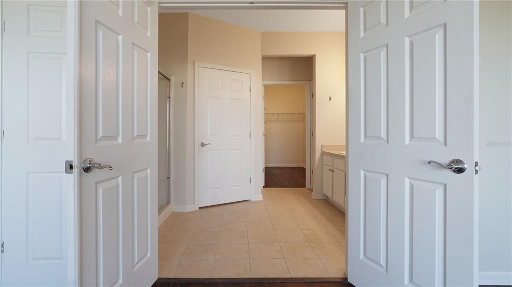 На продажу: $309,900 (3 спален, 2 ванн, 1711 Квадратных фут)