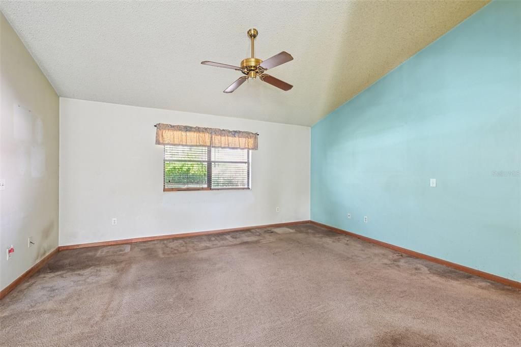 Active With Contract: $249,900 (3 beds, 2 baths, 1450 Square Feet)