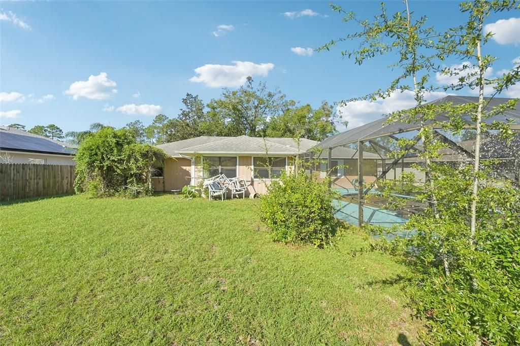 Active With Contract: $249,900 (3 beds, 2 baths, 1450 Square Feet)