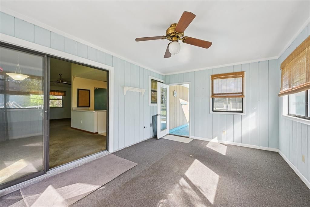 Active With Contract: $249,900 (3 beds, 2 baths, 1450 Square Feet)