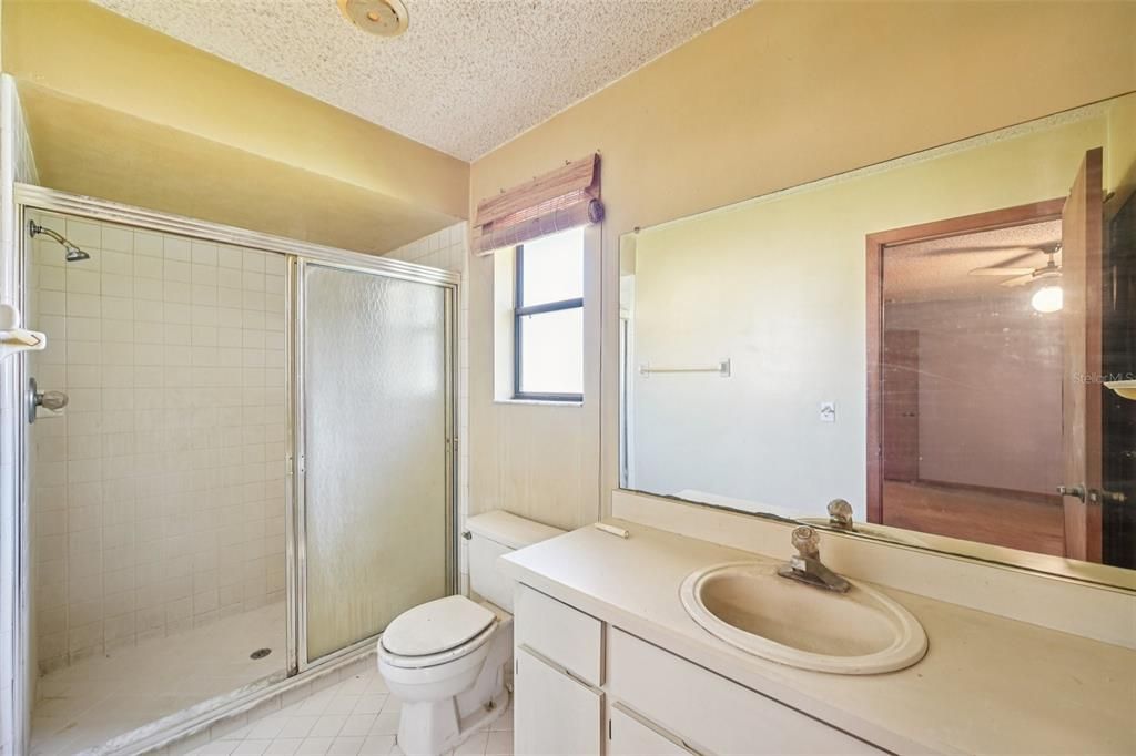 Active With Contract: $249,900 (3 beds, 2 baths, 1450 Square Feet)