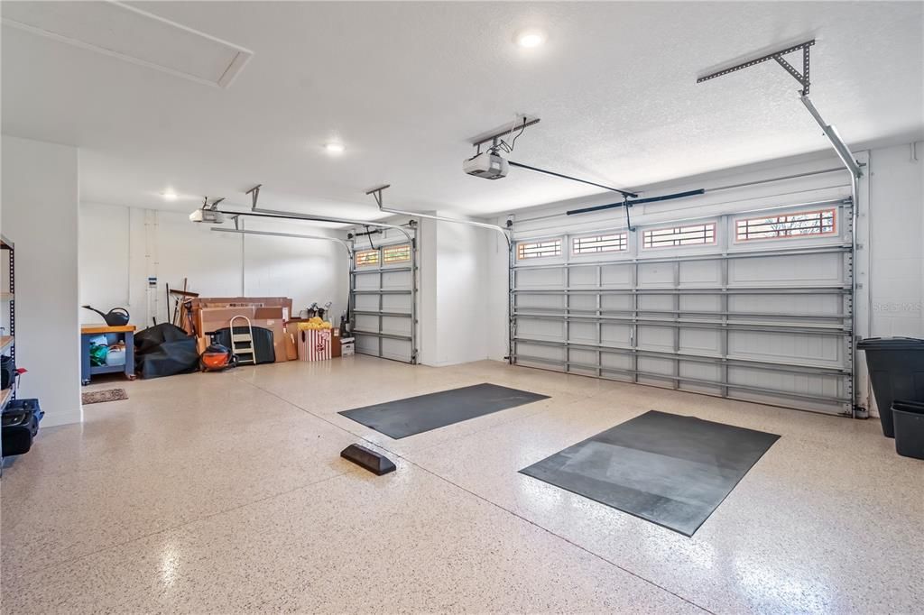 For Sale: $459,000 (2 beds, 2 baths, 2080 Square Feet)