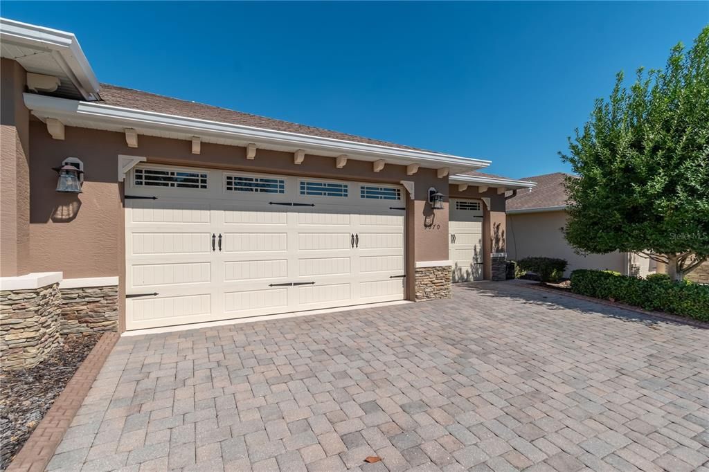 For Sale: $459,000 (2 beds, 2 baths, 2080 Square Feet)