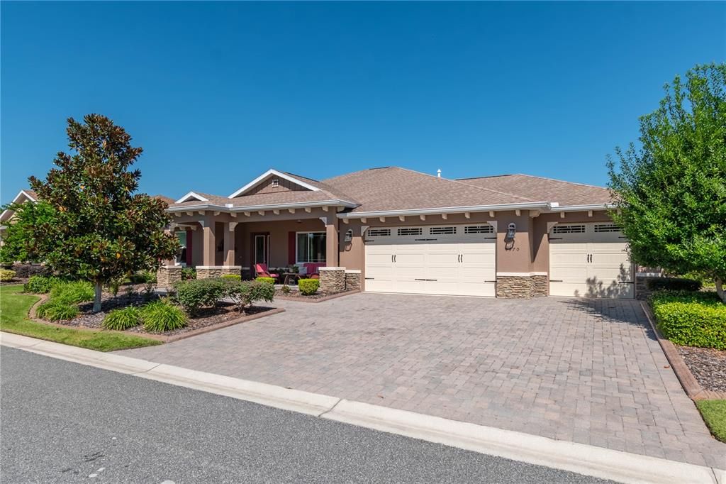 For Sale: $459,000 (2 beds, 2 baths, 2080 Square Feet)