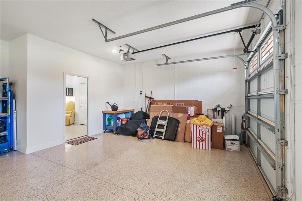 For Sale: $459,000 (2 beds, 2 baths, 2080 Square Feet)