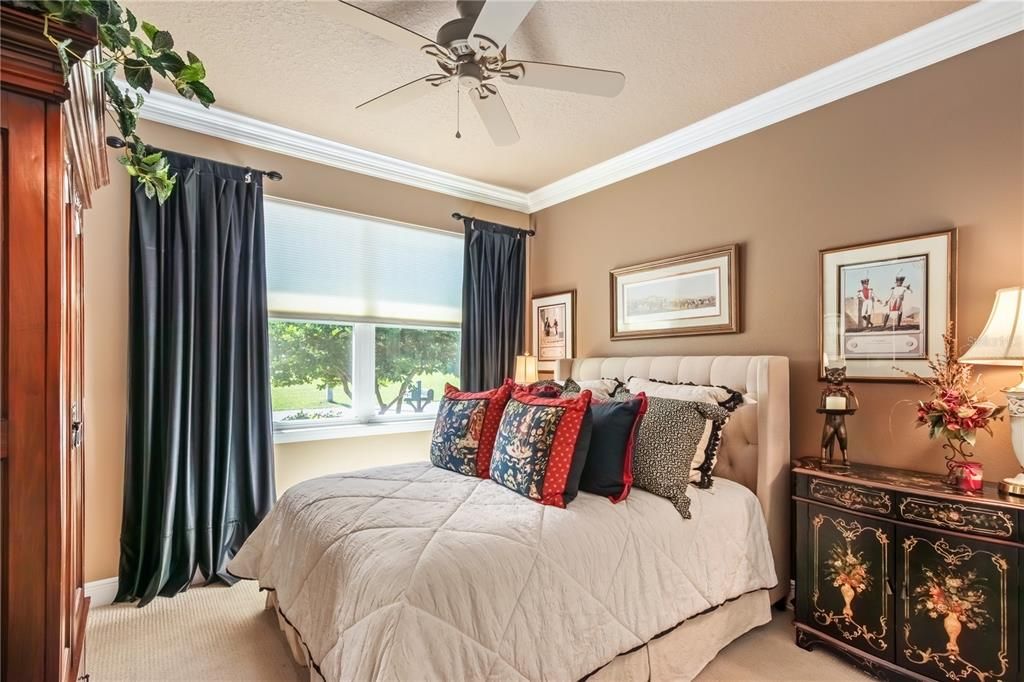 For Sale: $459,000 (2 beds, 2 baths, 2080 Square Feet)