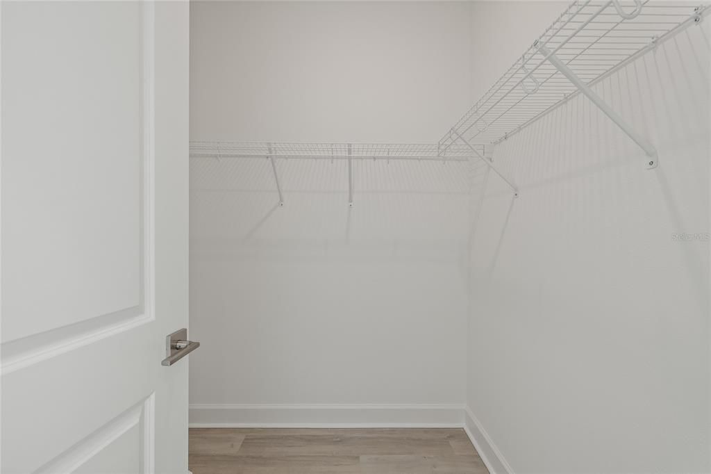 For Sale: $824,900 (3 beds, 3 baths, 2077 Square Feet)