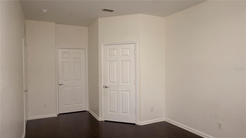 For Sale: $250,000 (3 beds, 2 baths, 1247 Square Feet)