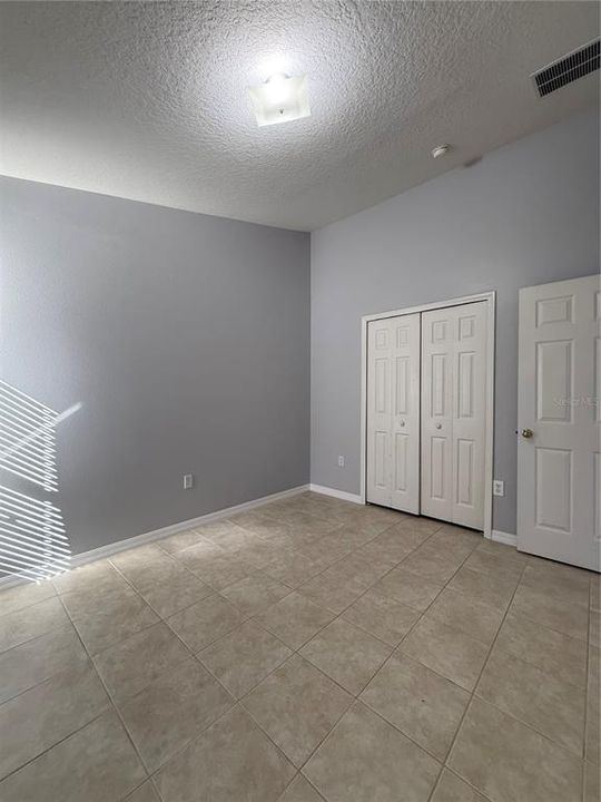 For Rent: $2,250 (4 beds, 2 baths, 1776 Square Feet)