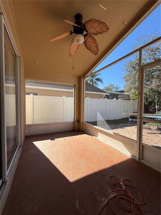 For Rent: $2,250 (4 beds, 2 baths, 1776 Square Feet)