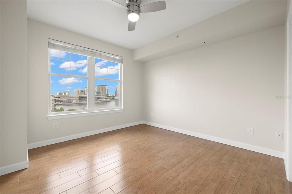 For Rent: $2,950 (2 beds, 1 baths, 1022 Square Feet)