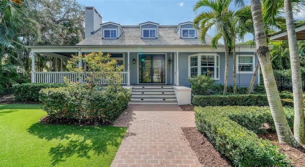 For Sale: $3,975,000 (4 beds, 3 baths, 3821 Square Feet)