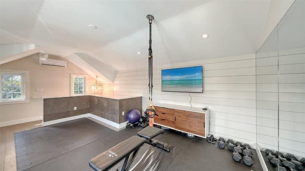 For Sale: $3,975,000 (4 beds, 3 baths, 3821 Square Feet)