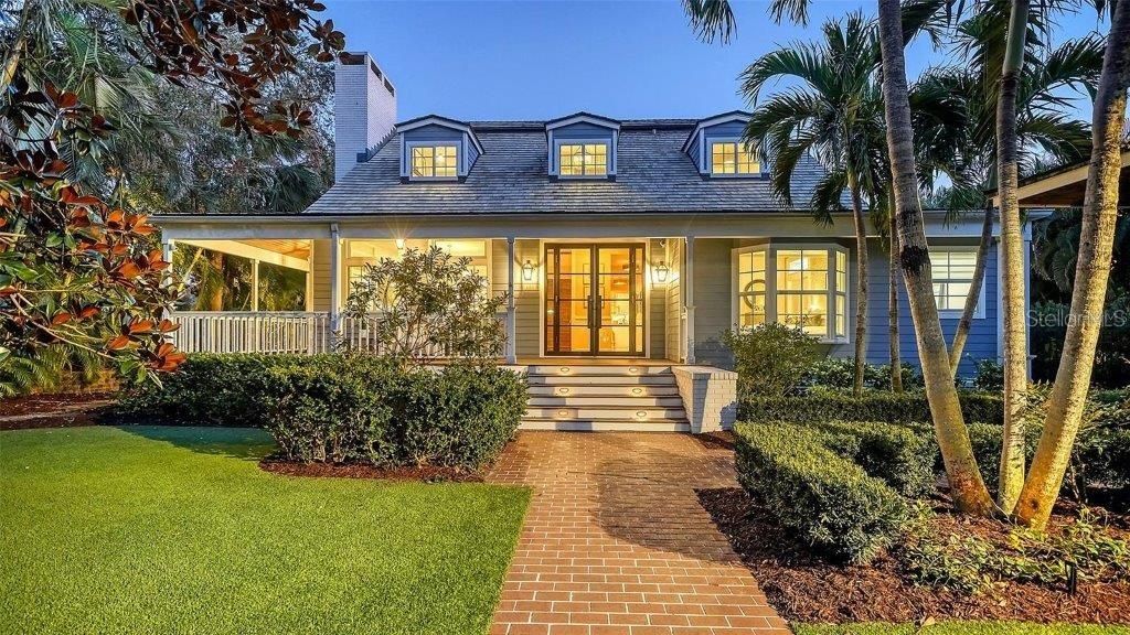 For Sale: $3,975,000 (4 beds, 3 baths, 3821 Square Feet)