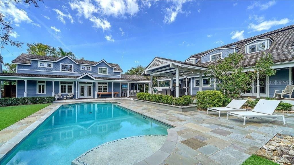 For Sale: $3,975,000 (4 beds, 3 baths, 3821 Square Feet)