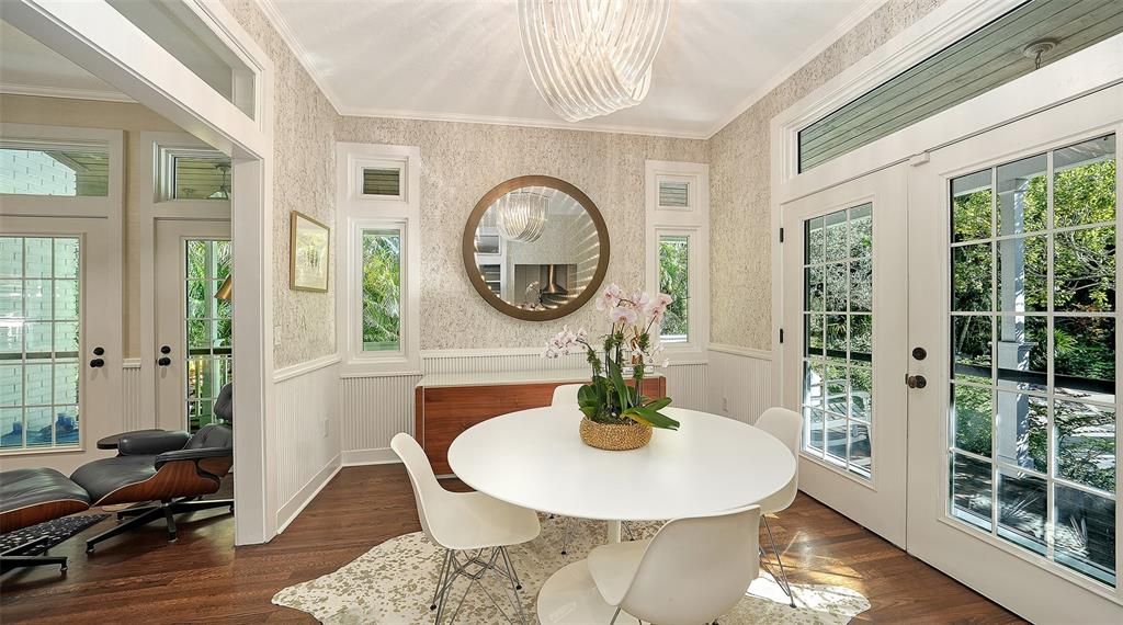 For Sale: $3,975,000 (4 beds, 3 baths, 3821 Square Feet)