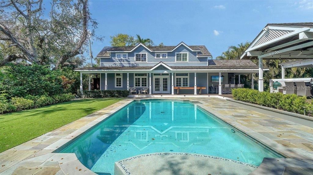 For Sale: $3,975,000 (4 beds, 3 baths, 3821 Square Feet)