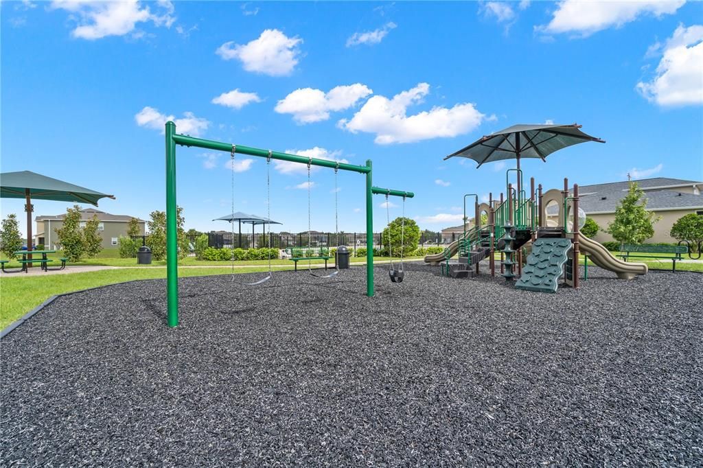 Active With Contract: $308,990 (3 beds, 2 baths, 1787 Square Feet)