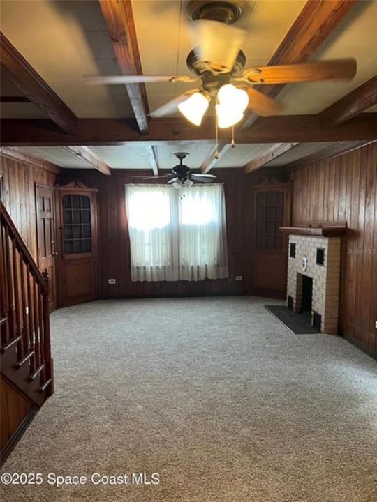 Active With Contract: $170,000 (4 beds, 2 baths, 1492 Square Feet)