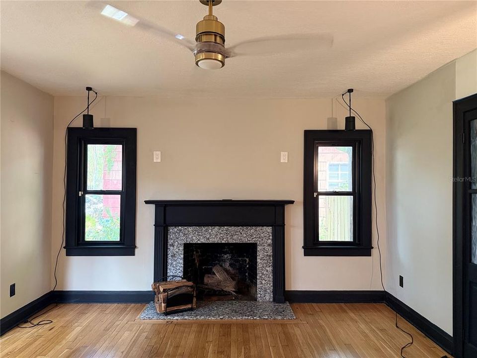 待售: $495,000 (3 贝兹, 2 浴室, 1452 平方英尺)