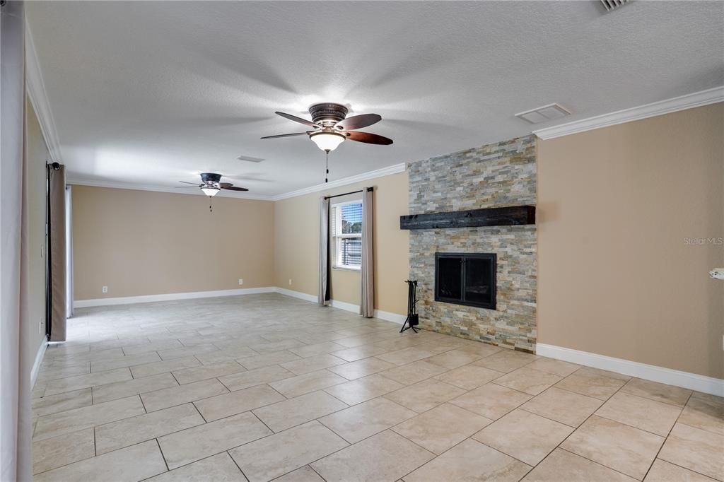 For Sale: $739,900 (3 beds, 2 baths, 2069 Square Feet)