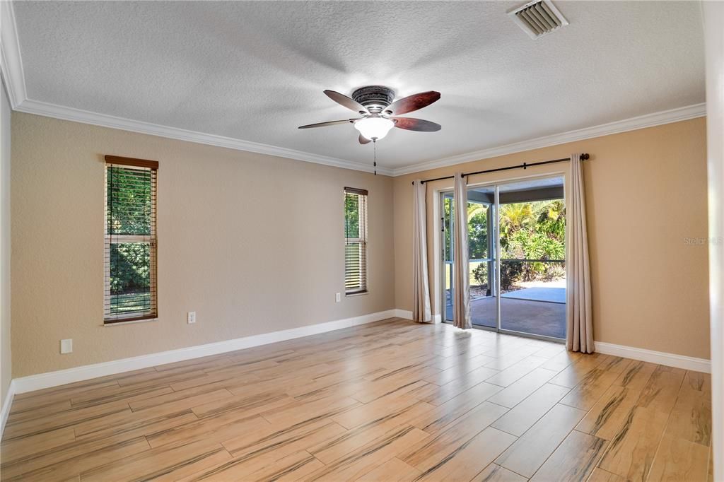 For Sale: $739,900 (3 beds, 2 baths, 2069 Square Feet)