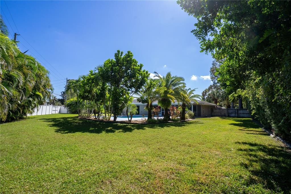 For Sale: $739,900 (3 beds, 2 baths, 2069 Square Feet)