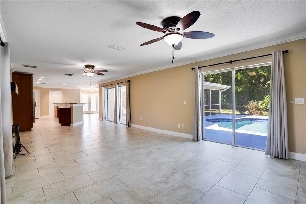 For Sale: $739,900 (3 beds, 2 baths, 2069 Square Feet)