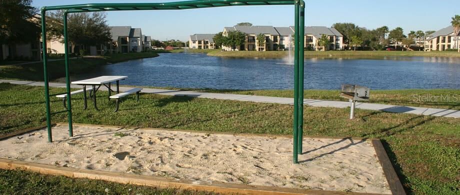 В аренду: $1,895 (2 спален, 2 ванн, 948 Квадратных фут)