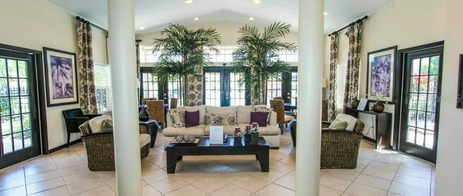 В аренду: $1,895 (2 спален, 2 ванн, 948 Квадратных фут)