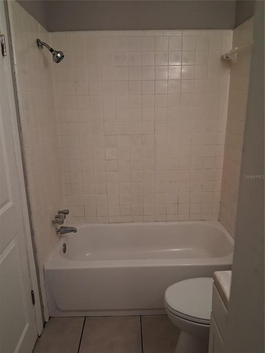 Activo con contrato: $249,900 (3 camas, 1 baños, 1328 Pies cuadrados)