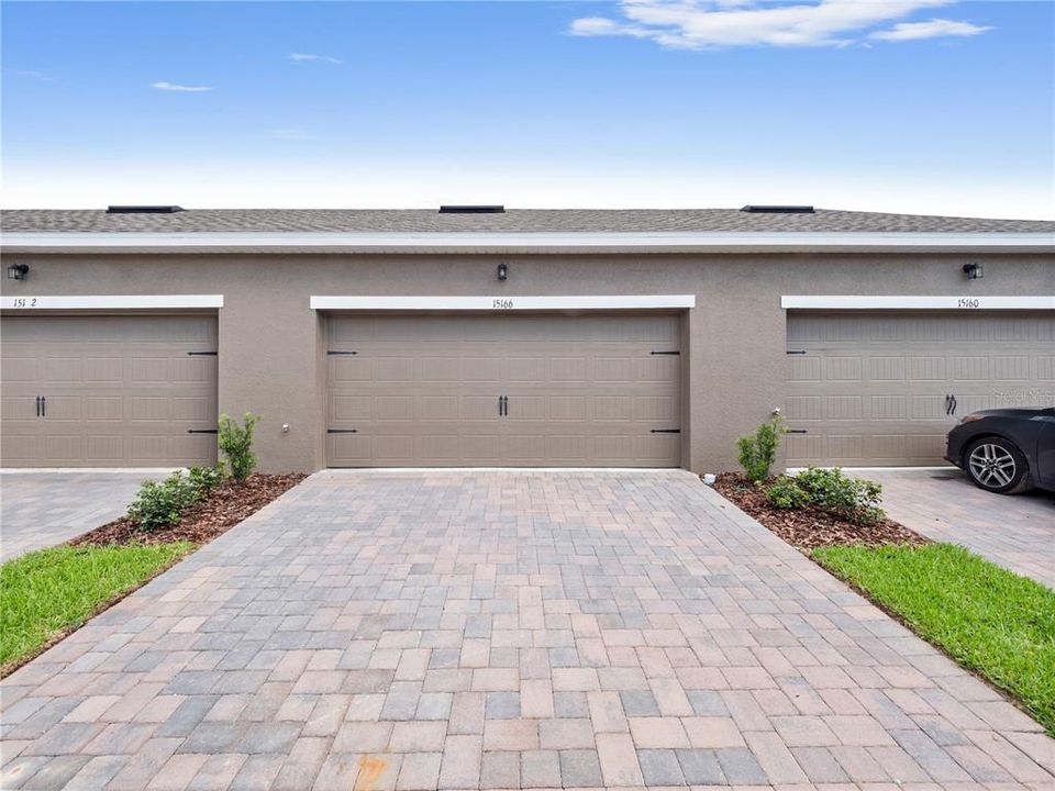 For Rent: $2,700 (3 beds, 2 baths, 1886 Square Feet)