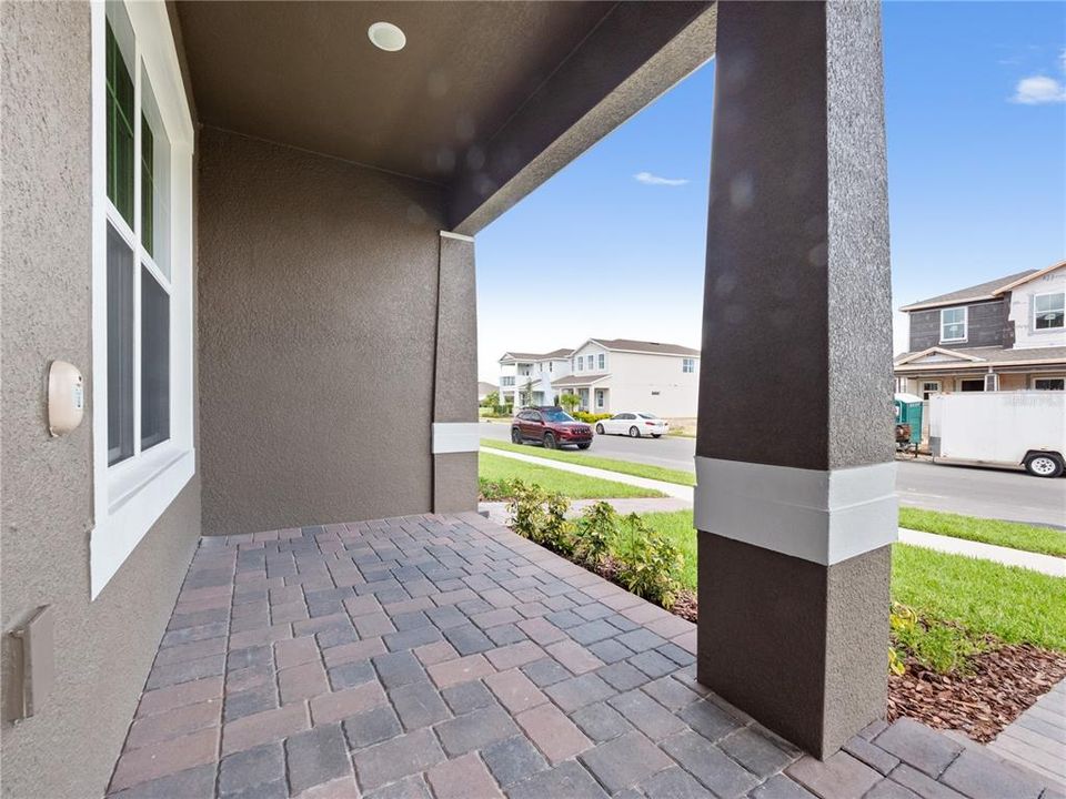 For Rent: $2,700 (3 beds, 2 baths, 1886 Square Feet)