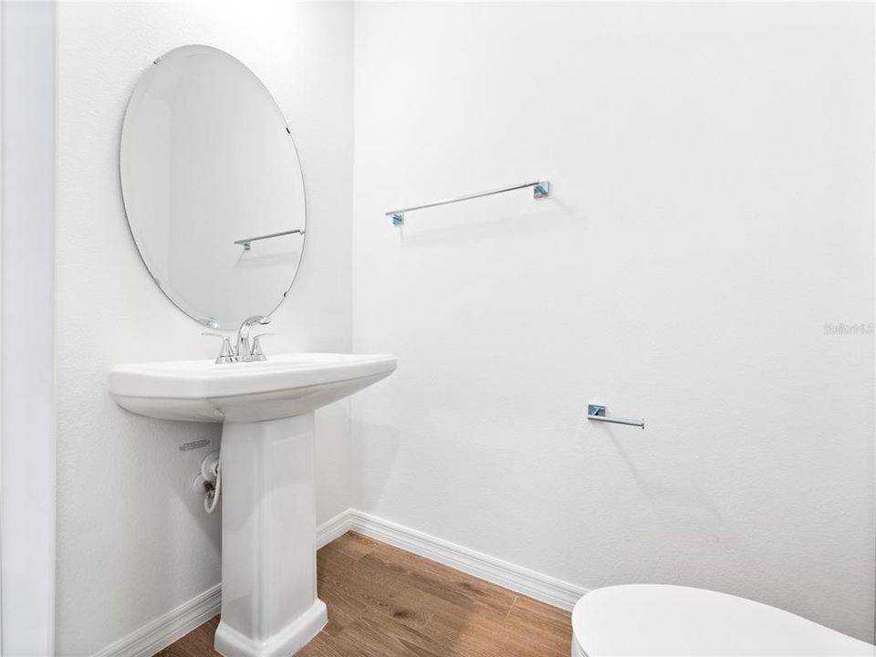 For Rent: $2,700 (3 beds, 2 baths, 1886 Square Feet)