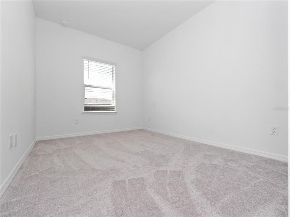 For Rent: $2,700 (3 beds, 2 baths, 1886 Square Feet)