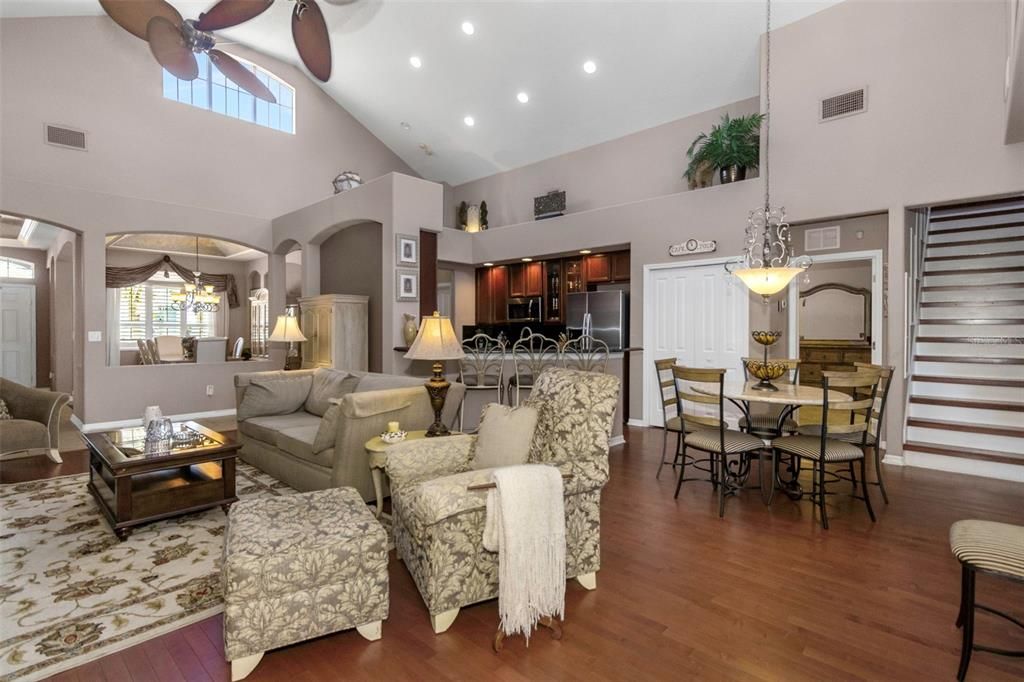 На продажу: $638,999 (5 спален, 3 ванн, 3006 Квадратных фут)