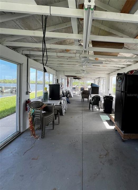 For Sale: $144,900 (2 beds, 2 baths, 1040 Square Feet)