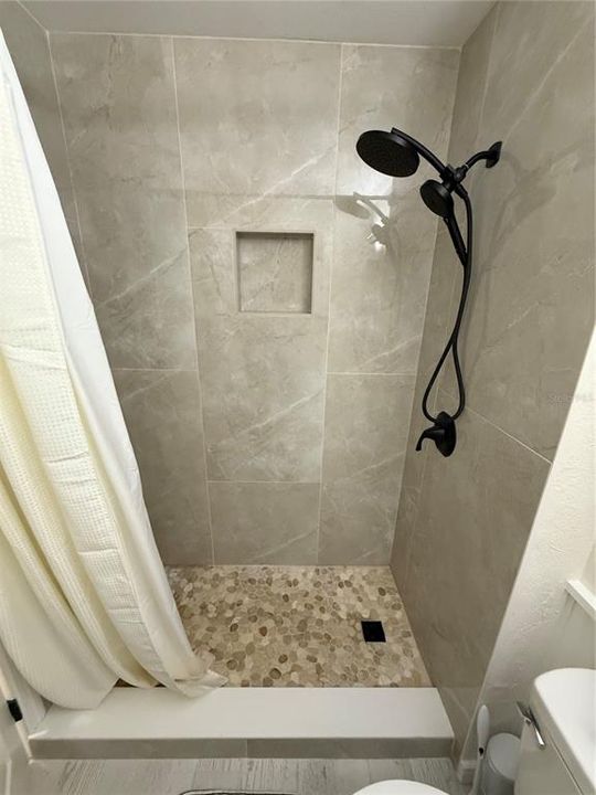 For Rent: $3,450 (2 beds, 2 baths, 900 Square Feet)