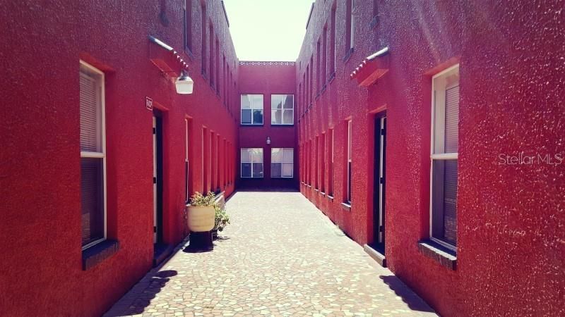 В аренду: $1,350 (1 спален, 1 ванн, 700 Квадратных фут)