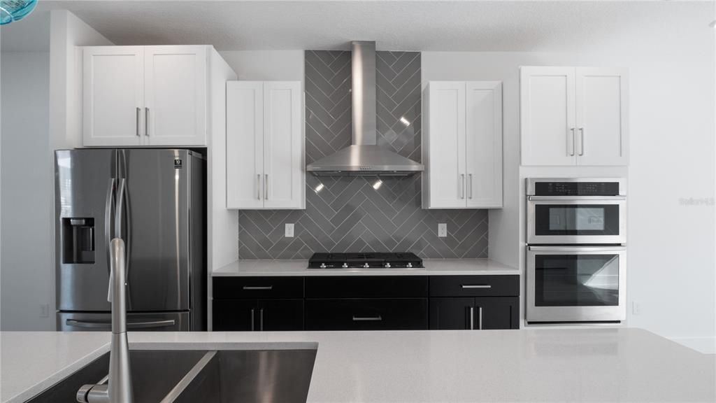 出租: $2,950 (3 贝兹, 2 浴室, 1945 平方英尺)