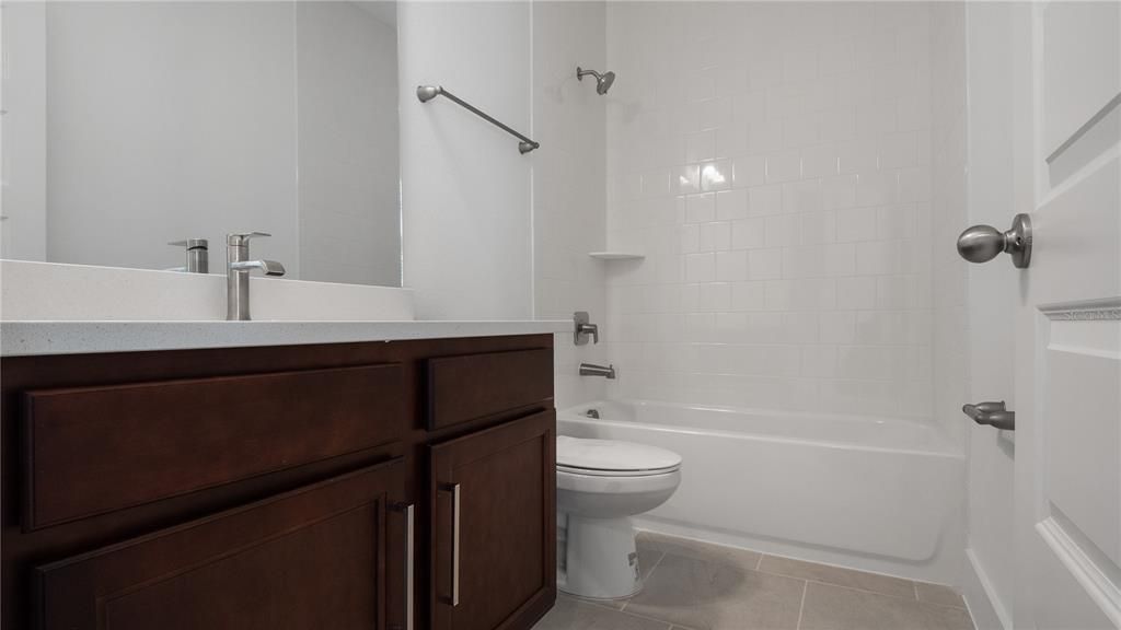 出租: $2,950 (3 贝兹, 2 浴室, 1945 平方英尺)