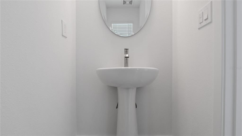 出租: $2,950 (3 贝兹, 2 浴室, 1945 平方英尺)