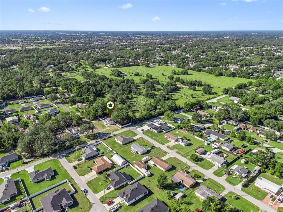 For Sale: $289,950 (3 beds, 3 baths, 1630 Square Feet)