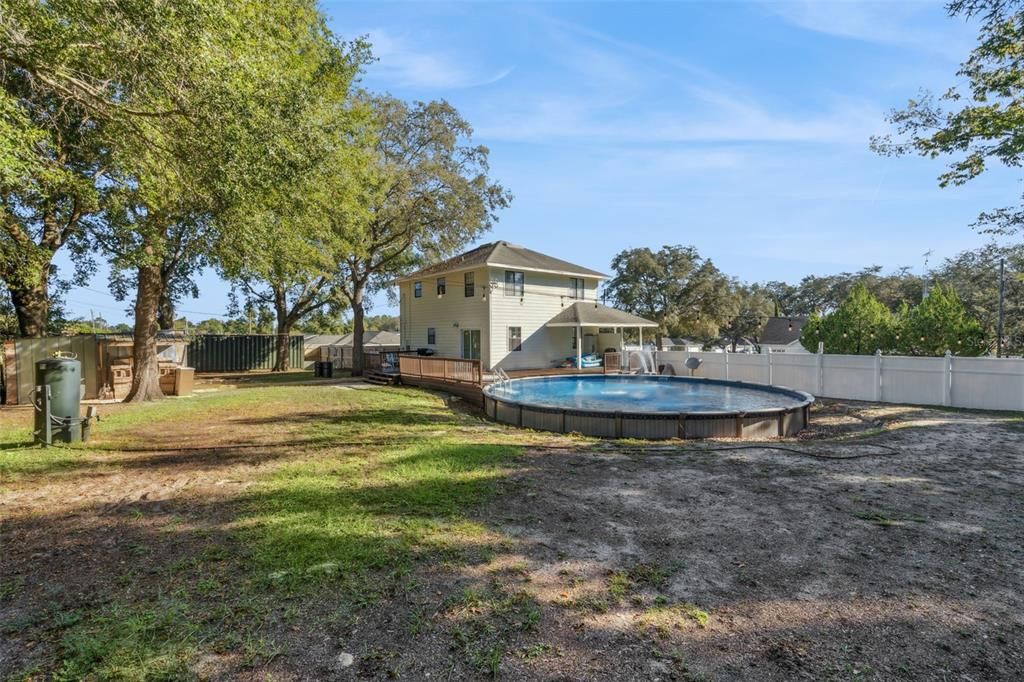 For Sale: $289,950 (3 beds, 3 baths, 1630 Square Feet)