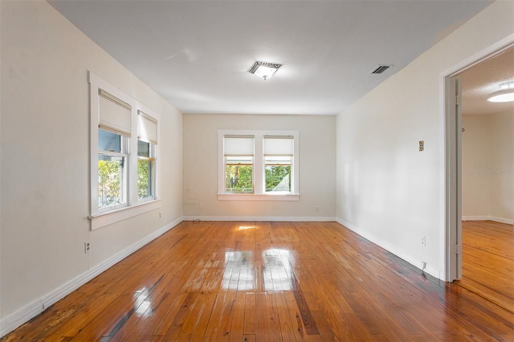 For Rent: $2,200 (2 beds, 2 baths, 1504 Square Feet)