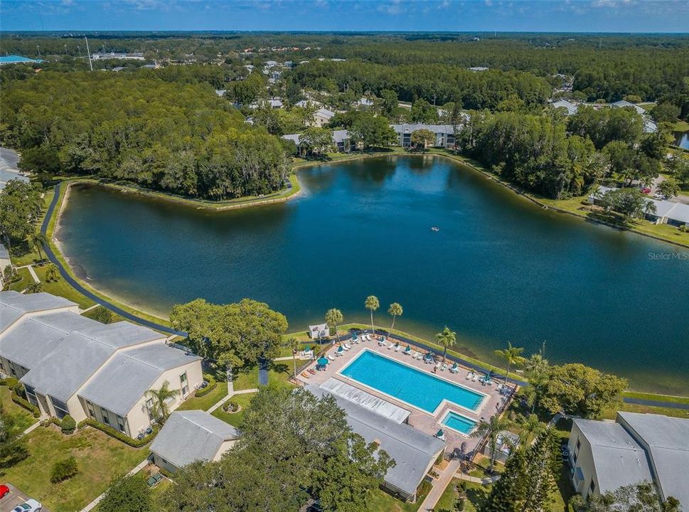 Active With Contract: $199,999 (2 beds, 2 baths, 1041 Square Feet)